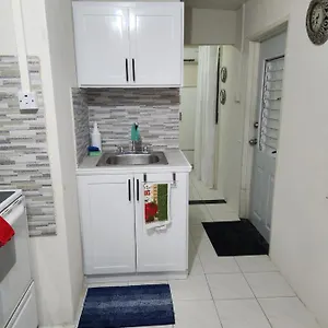  Apartment Dunbar's